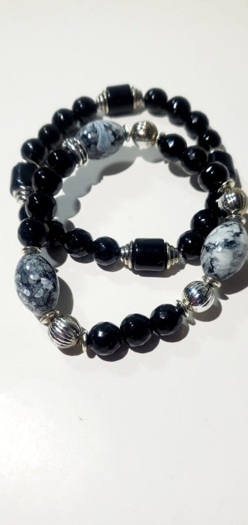 Marblized dark beaded bracelet set